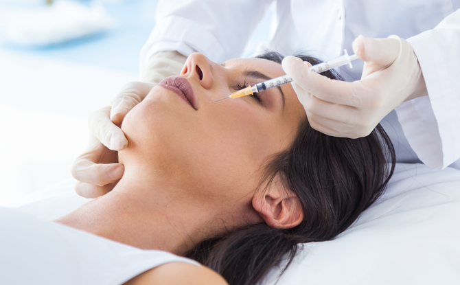 Remodelare facială cu grăsime (lipofilling)